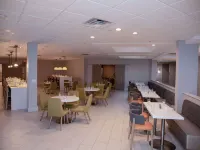 Wyndham Houston Hobby Airport Hotels near William P. Hobby Airport
