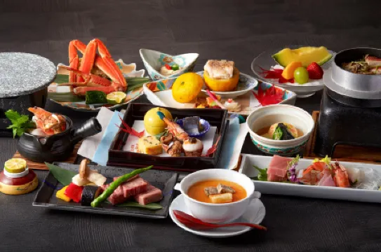 Hanasenkyo Onsen Hotel Kinugawa (Ryokan)