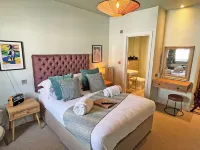 The Running Horse Hotels in Sutton Scotney