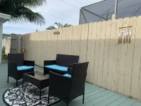 Beautiful 2 - Bedroom Rental Unit near the Beach