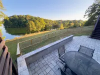 A Quiet Retreat on the Shore of Watts Bar Lake - Dog Friendly with Lake Access!