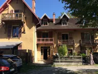 Grand Appartement Avec vue sur lac et Proche Montagne , Idéal Pour une Famille