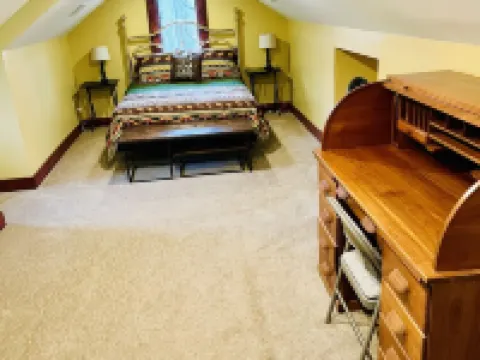 Wooded cabin in the Laurel Highlands with beautiful yard and native trout stream Hotels in Donegal Township