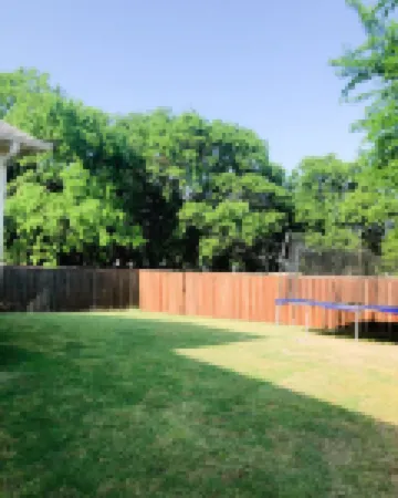 4 beds/ 3 bedrooms/ Family & Pet Friendly