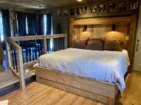 Peaceful Views & Comfort, Within 10 Mi of Mt. Rushmore & Custer State Park.
