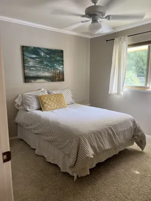 Cozy family home right near Yosemite!