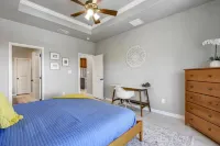 Experience Hill Country Life & Relax! Family & Pet Friendly Near Canyon Lake.