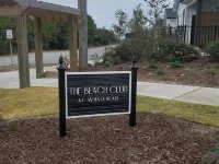Walk to Corolla Village and the Beach!