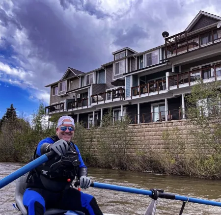 Newly remodeled riverside location a stroll from all which Pagosa has to offer!