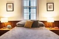 Wander through the French Quarter from a Treme Shotgun Home Hotels in Treme