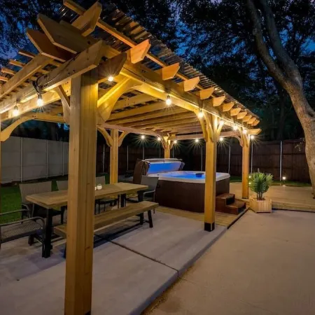 FlowerMound · Paradise retreat