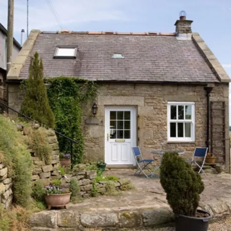 Delightful stone cottage on Hadrians Wall in Northumberland National Park