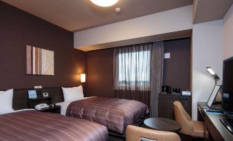 Hotel Route-Inn Takaoka Ekimae