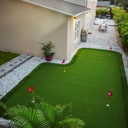 Clearwater Villa 6 Br, Heated Pool,  Mini Golf,  4K Projector Lounge Theatre