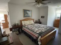 Country Getaway - Lazy Rooster