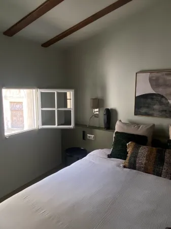 Maison Classée Rénovée Place de L'église - Historical House on the Church Square