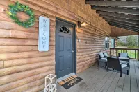 Lakeside Resort Cabin Steps to Table Rock Lake - Minutes to Sdc!