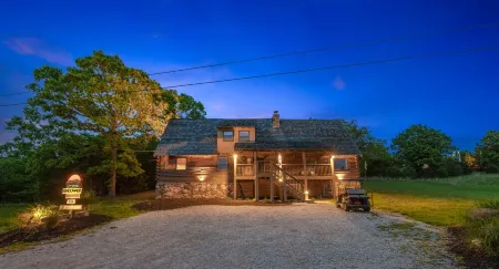 Indian Point Cabin! Minutes to Sdc!