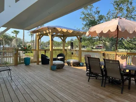 Lake front cottage in St. Augustine