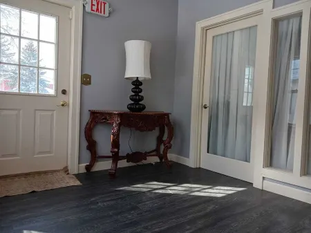 Amazing & Huge 3 Bedrooms-Save Cost