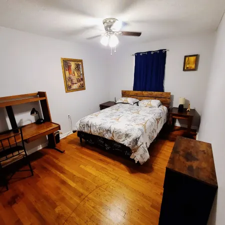 Convenient & Comfortable - Walkable to UK Campus, near Downtown, Keeneland, Rupp Отели рядом с достопримечательностью «Кладбище Лексингтон»