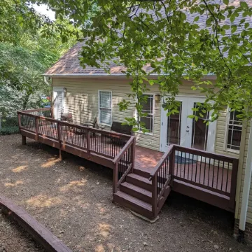 Spacious Clemson House, Close to CU, Across from Patrick Square, Pet Friendly!