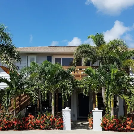 Free Bikes, Kayaks, Sup's and More! - Your Going to Love This Penthouse Suite!