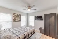 "Clean! CLEAN! !! Comfy! ! COMFORTABLE!!! ! BEST PLACE EVER FIVE STARS!!