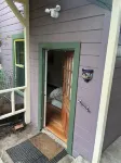 Quiet Cottage on the Lane Close to SF, Parks, Redwoods, Zoo, BART and the Ferry!
