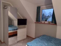 You will find relaxation and a peaceful idyll here in the Apartment-Feldsteingarten