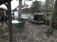 Spectacular House on Lake Hamilton