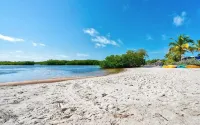 Kampground Escape w/ Kayaks, Heated Pool & Marina!