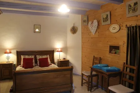 FURNISHED RENTAL 68M² HAUTE SAVOIE BETWEEN ARAVIS & ANNECY-15mn Отели в г. Алекс