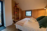 Chalet Henri, Grand Confort, au Calme, vue D'exception, Sauna, 4/6 Personnes Hotels in Murol