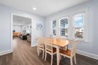 HEATED IN-GROUND POOL, 7 LARGE BEDROOMS, WALK TO BEACH, 5 MILES TO AC