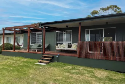 Bower by the Sea. Your home away from home. Hotels near Penneshaw Maritime and Folk Museum