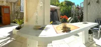 Circeii, apartment with bedroom, living room and exterior with bathtub