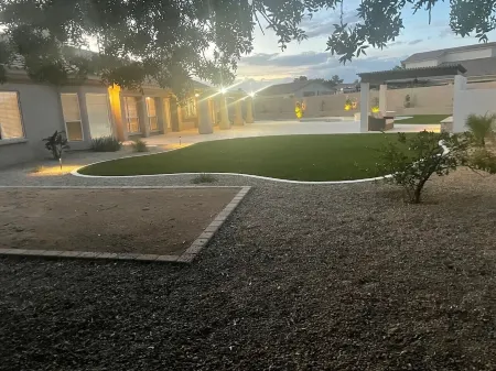 Spring Training Dream! Large Yard, Salt Water Pool/Spa, Billiards/Ping Pong