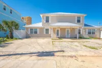 Beautiful 2 bedroom home, close to the beach