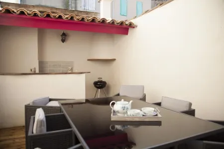 Gîte for 8 people in Mirepoix in the heart of the medieval city