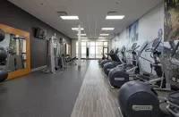 DoubleTree by Hilton West Edmonton - Gym