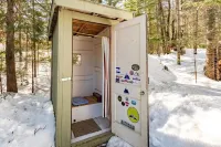 Sugarloaf camp - ski/ outdoors rustic retreat