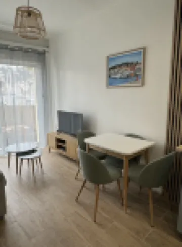 Appartement 4 Personnes AU Port ET A 2 Minutes DE LA Plage Hotels in Saint-Mandrier-sur-Mer