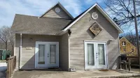 Train Themed Accommodations Near Neosho Square! Side A