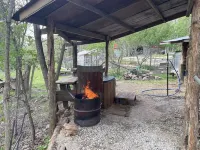 New Camper with a Hot Tub and Pool: Great For Families or a Romantic Weekend. Hotels in Franklin County