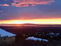 Best Views in Anchorage! Totally Private, Romantic, and Family Friendly Suite! - Balkoner