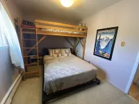 Peaceful cozy place on the river with great views