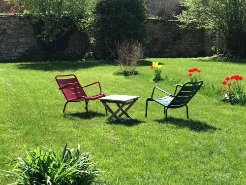 Former convent from the 17th, renovated, private garden, Beaune city center