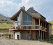 Change in Altitudes \ 3 bed, 2.5 bath lux house on 20 acres near Yellowstone Hotels near Chico Hot Springs