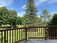 Gaylord Home + Hottub, On Hole One of Otsego’s Classic